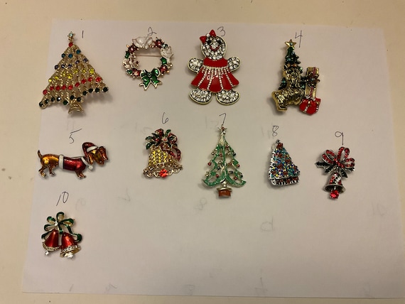 Christmas brooch/Pins, vintage Christmas brooches… - image 1