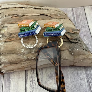 Eyeglasses holder pin, books  eyeglass holder, badge holder,sunglasses holder, wear on jackets, shirts,  never lose your glasses