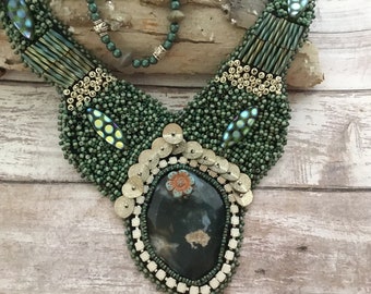 Green Agate Cabochon Necklace: Beaded Embroidered Statement Jewelry