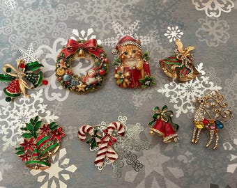 Vintage Rhinestone Christmas Brooch: Holiday Pin Gift