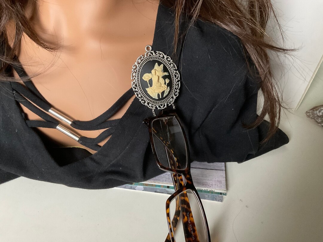 Portaocchiali Magnetico 2 Pezzi | Clip Forte Per Occhiali Da Sole | Alternativa Al Cordino Per Occhiali | Ideale Per Uomo E Donna In Escursione, Viaggio E Sport