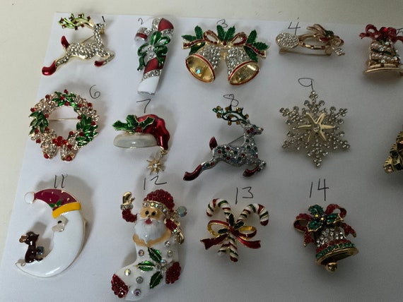 Christmas brooch/Pins, vintage Christmas brooches… - image 1