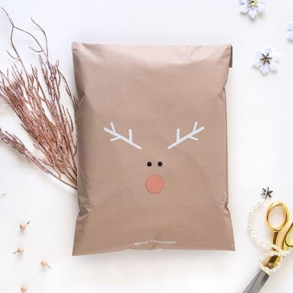 CLEARANCE adorable 14.5” x 19” Holiday Rudolph gusseted poly mailers