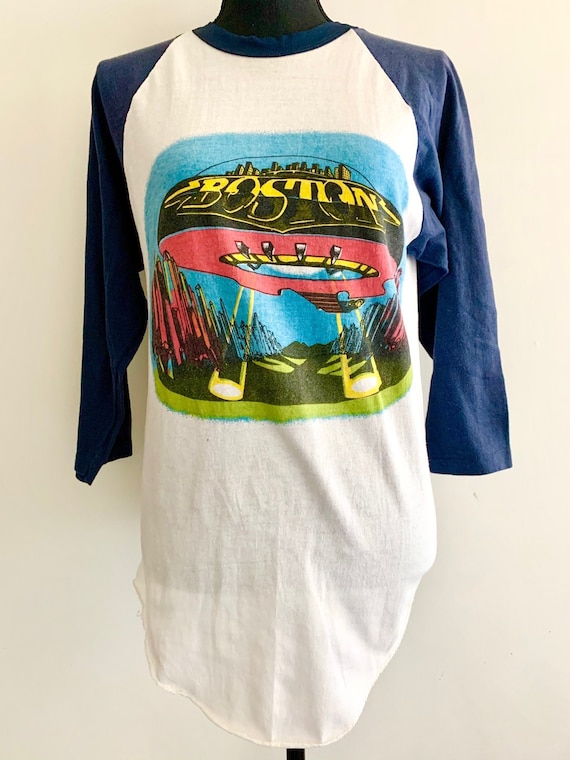 Vintage Boston Raglan Tshirt
