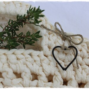 Crochet bag CREMEFARBEN with heart, crocheted Nordic style handmade by lavendelherzl image 2