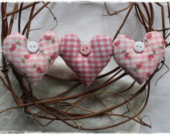 3 coeurs décoration guirlande de coeurs maison de campagne rose tissu shabby chic fait main par lavendelherzl
