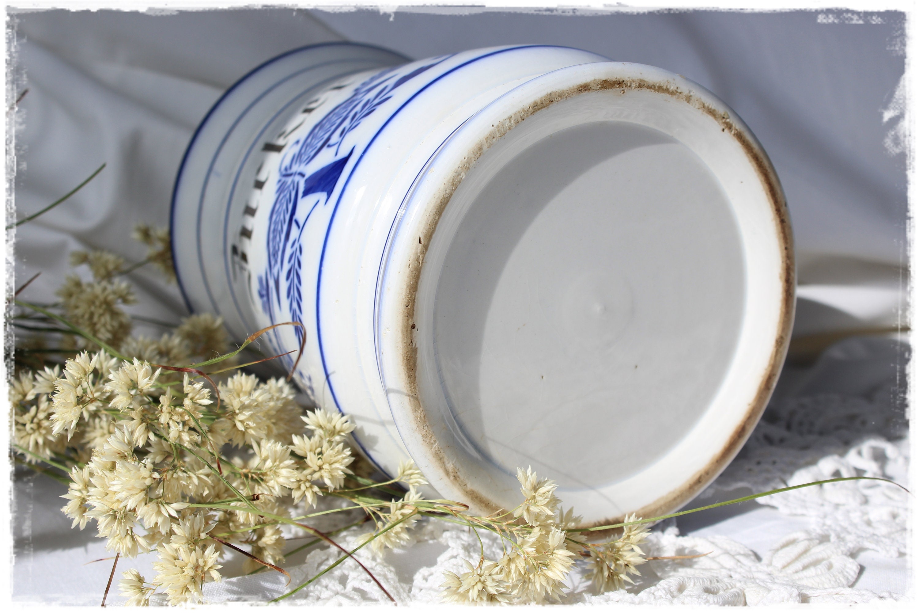 Vintage caja de almacenamiento con la inscripción azul | Etsy