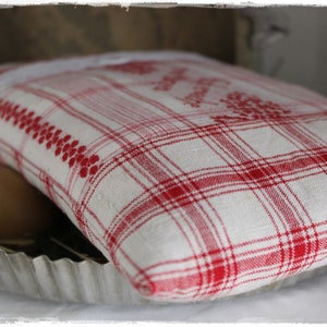 Lavender pillow scented pillow made of antique farmer's fabric decorated with saying and laundry button RED white handmade by lavendelherzl image 7