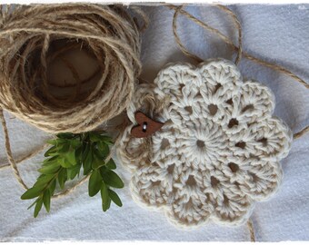 Coaster crocheted with heart beautiful gift idea handmade by lavendelherzl
