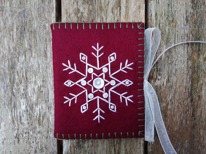 Snowflake Needle book, Wool Felt Needle Case, Winter Needle Book Snowflake Needle book, Wool Felt Needle Case, Winter Needle Book
