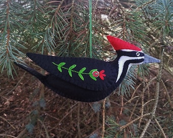 Pileated Woodpecker Ornament, Wool Felt Pileated Woodpecker Ornament, Bird Ornament, Folk Art Woodpecker, Home Decor