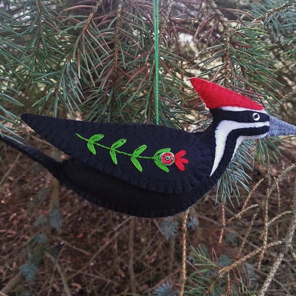 Pileated Woodpecker Ornament, Wool Felt Pileated Woodpecker Ornament, Bird Ornament, Folk Art Woodpecker, Home Decor
