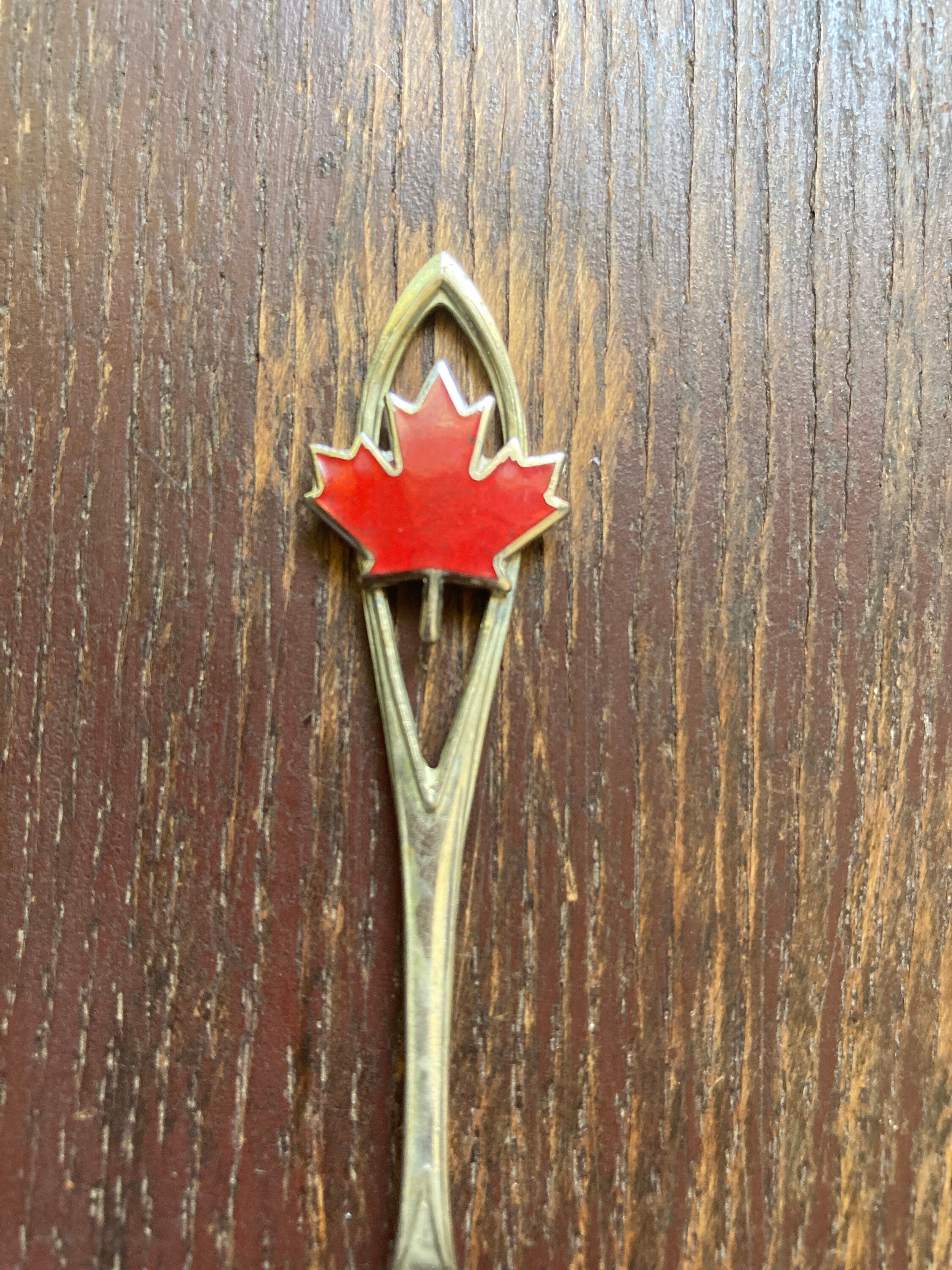Vintage Souvenir Spoons Set of 3 - Etsy