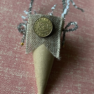 Retro Cat Token Party Cone