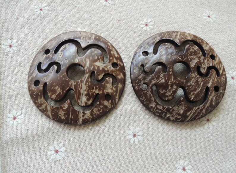 4 Pcs 62mm hollow natural Coconut circle NW116 image 1