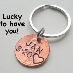 Personalized Penny Keychain, Couples Keychain, Lucky Penny, Anniversary Gift, Husband Wife Key Chain, Boyfriend Girlfriend Gift, Customized Bild 4