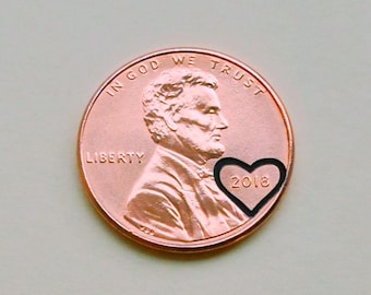 Penny Engraved Heart Around Year for Couples, Lucky Penny, Anniversary Gift, Husband Wife Key Chain, Boyfriend Girlfriend Gift, Customized