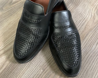 Newer Vintage Allen Edmonds Black Woven Loafers 6.5E