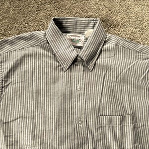 Camisa Oxford de rayas blancas y grises universitarias vintage de los años 80, talla OCBD 16 1/2 - 33-34, fabricada en EE. UU.