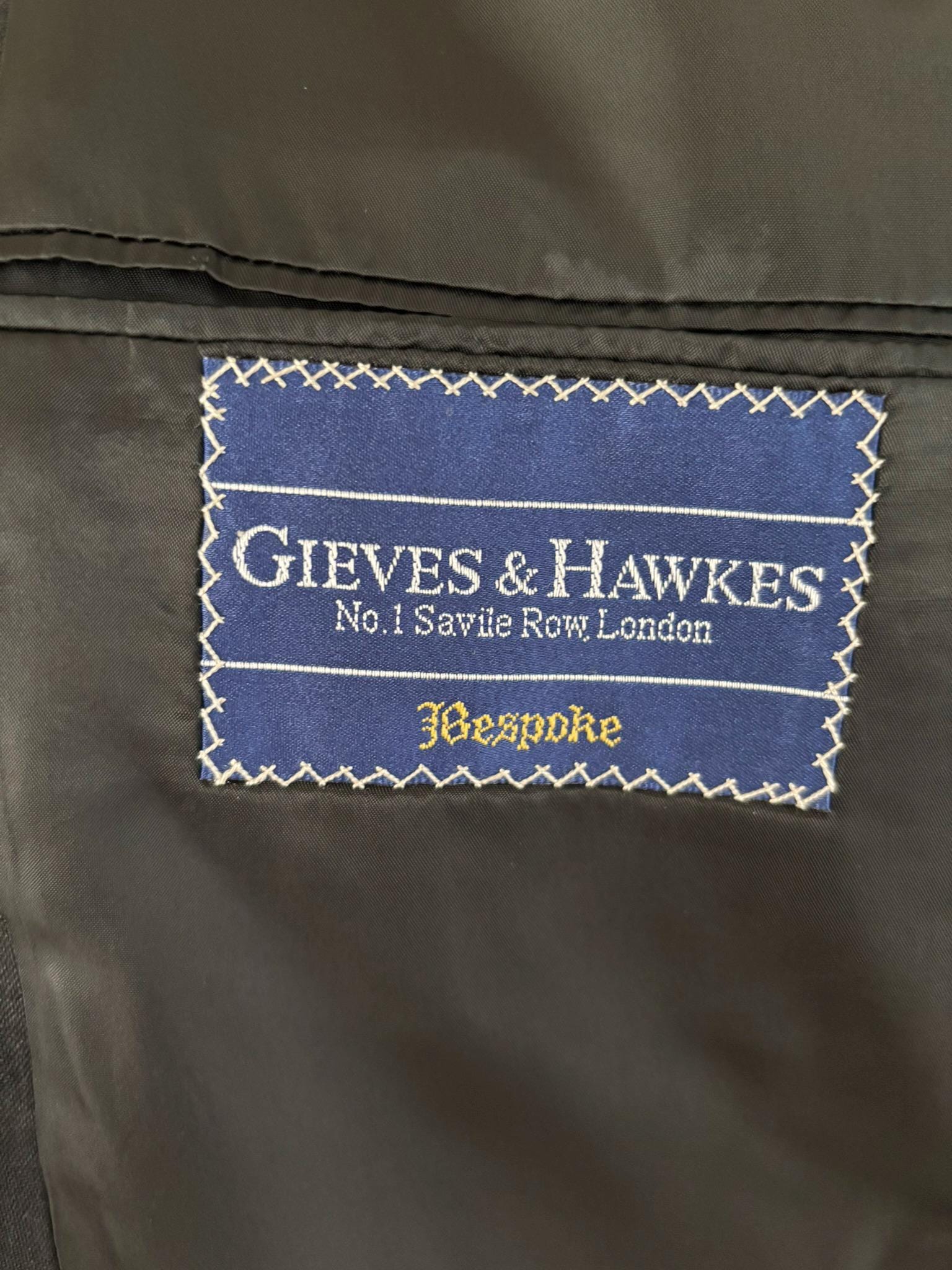 Vintage 90s Gieves & Hawkes Bespoke Charcoal Pinstriped Suit 42-44