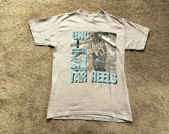 Vintage 90s Savvy University of North Carolina Striped T Shirt Medium