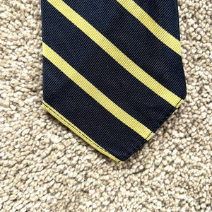 Vintage 1960s Skinny Neck Tie By Wembley Stripe Graphics