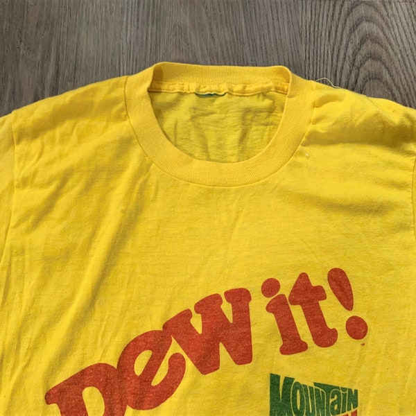 Vintage 80s Mountain Dew Dew It! T Shirt Medium