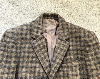 Vintage 60s Gold Brown Plaid Tweed Hacking Jacket 37