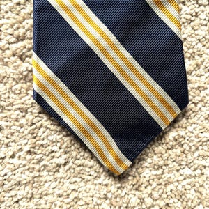 Vintage 70s Brooks Brothers Blue Yellow Silver Regimental Repp Stripe Tie