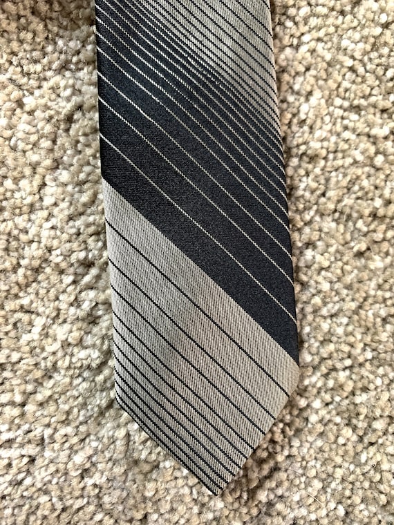 Vintage 60s Damon Black Silver Striped Skinny Tie