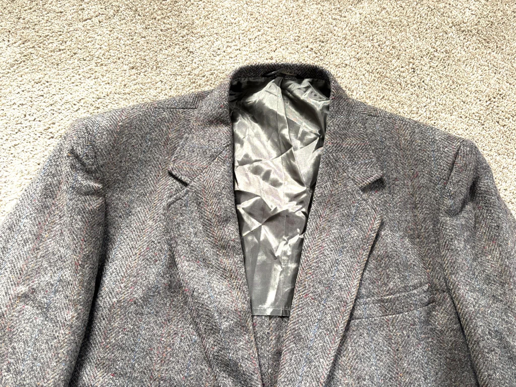 Reserved Vintage 80s Shuttler's Gray Striped Tweed Sport Coat 50L