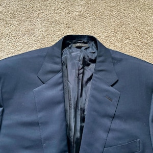 Deadstock Vintage Brioni Navy Blue Sport Coat 46L