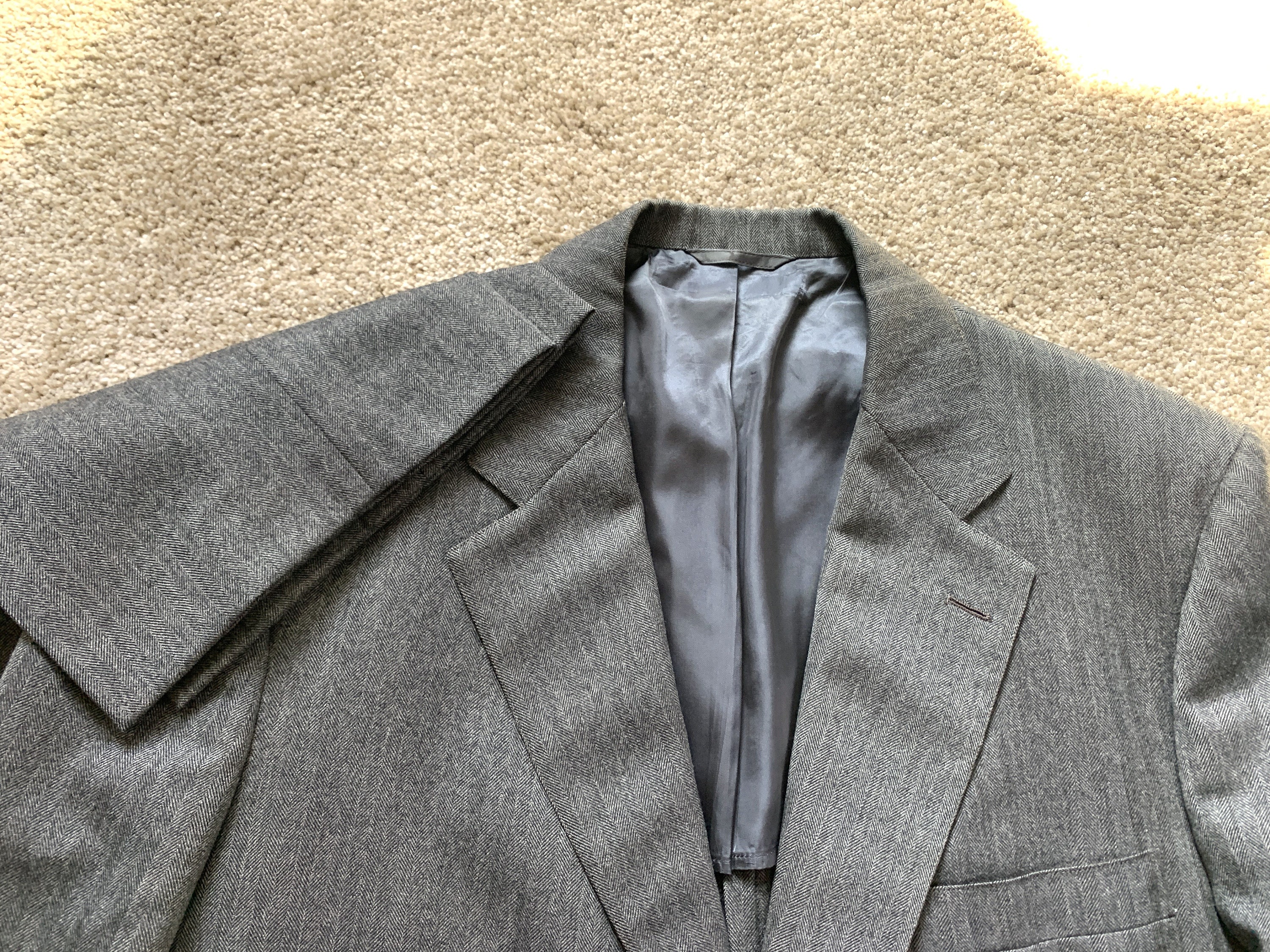 Vintage 80s Brooks Brothers Charcoal Herringbone Sack Suit 42