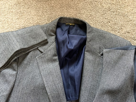 Vinage 80s Haggar Imperial Gray Herringbone Three… - image 1