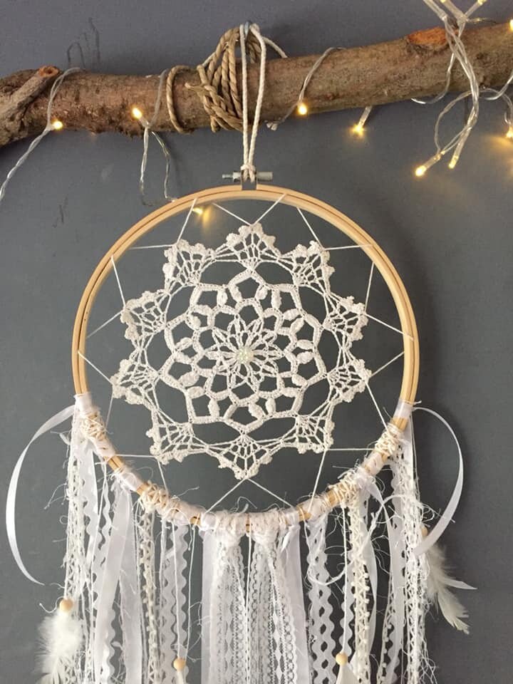 Attrape Rêve Blanc Tissage Intérieur Crocheté