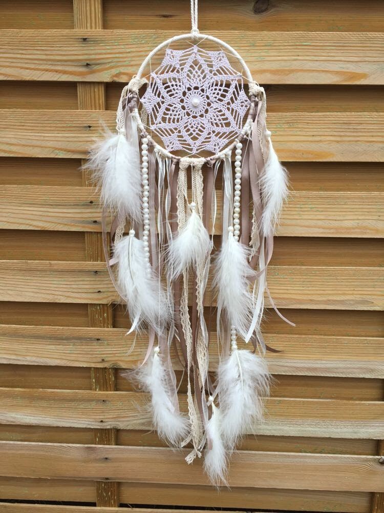 Attrape-Rêves Écru et Taupe Ses Rubans de Perles