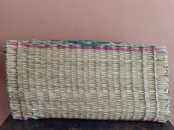 Vintage Handmade Unbranded Woven Straw Basket Sum… - image 5