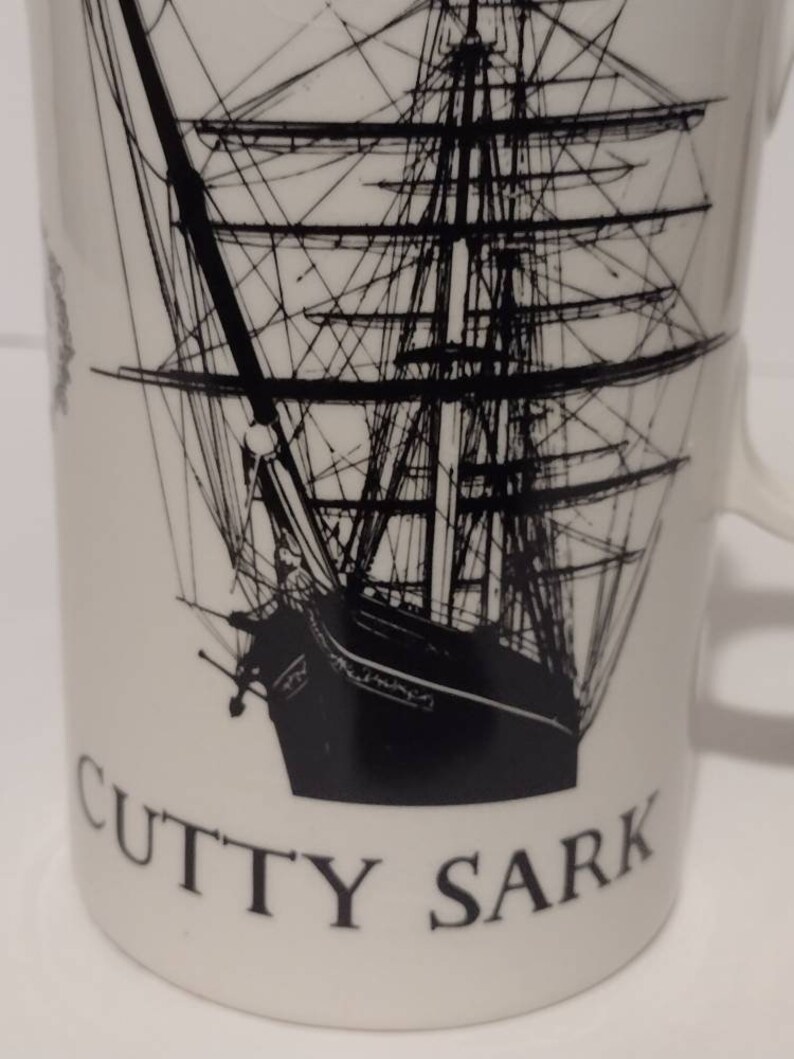 Vintage 1970s Cutty Sark Scots Whiskey Ceramic Pitcher Barware Coastal Decor Vase Made in Japan 6 image 8