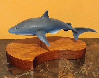 Vintage Signed Bob Mimms Mako Shark Sculpture 7"