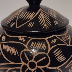 Indigenous Hand Carved & Painted Wood Painted Bird Floral Bowl Container Box Stash Box 6 image 9