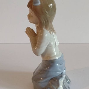 Vintage 1985 NAO by Lladro Porcelain Figurine Guide Me 61G Praying Young Girl 6 image 5