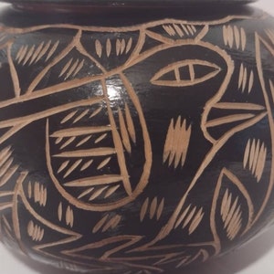 Indigenous Hand Carved & Painted Wood Painted Bird Floral Bowl Container Box Stash Box 6 image 7