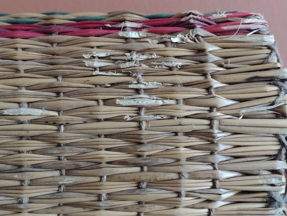 Vintage Handmade Unbranded Woven Straw Basket Sum… - image 10