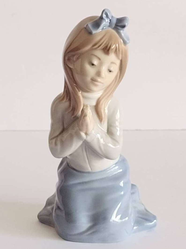 Vintage 1985 NAO by Lladro Porcelain Figurine Guide Me 61G Praying Young Girl 6 image 1