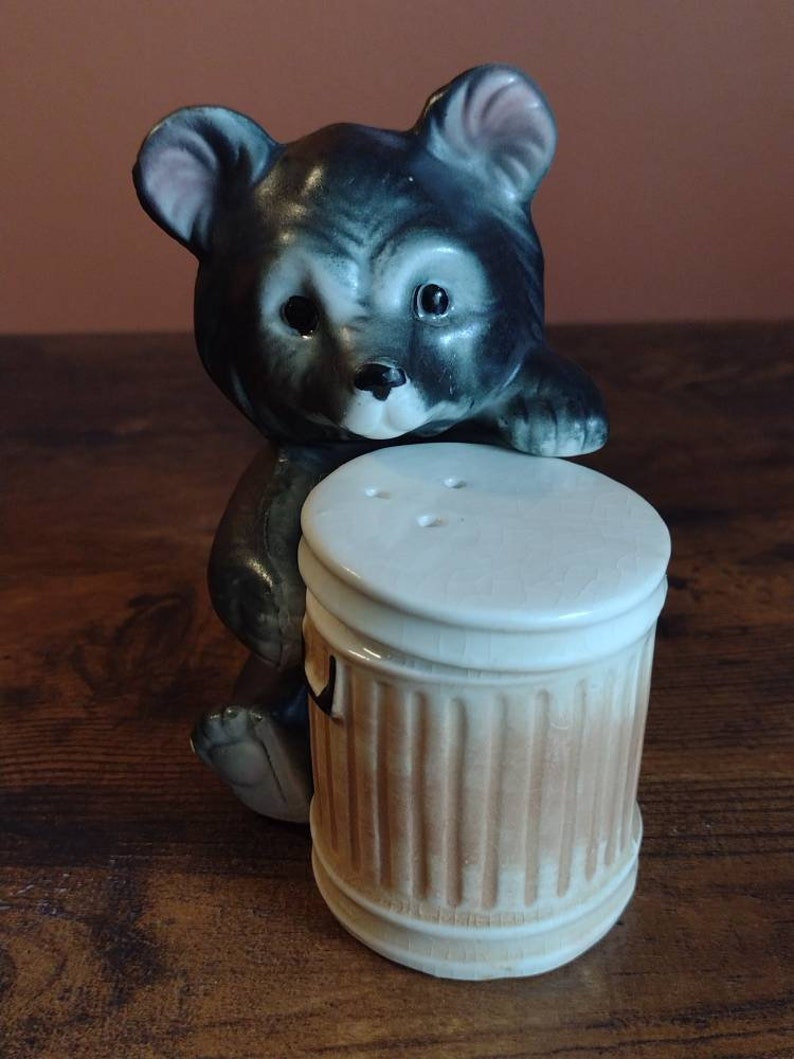 Vintage 1970s Fairway Japan Ceramic Bear Cub Trashcan Salt Pepper Shaker Set 4 image 4