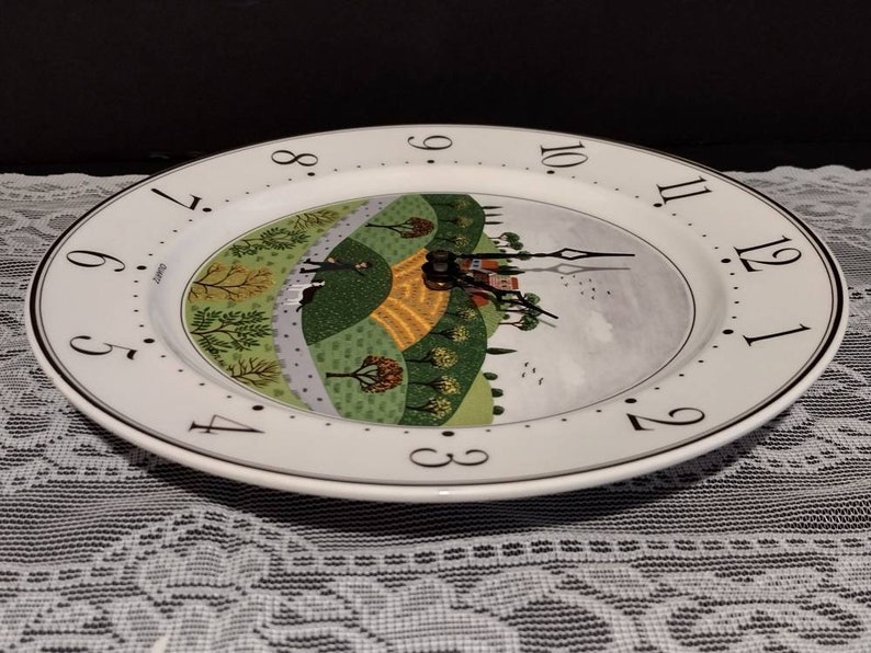 Vintage Villeroy & Boch Naif Porcelain Wall Clock Plate Hubter and Dog Laplau Luxembourg 11 image 5