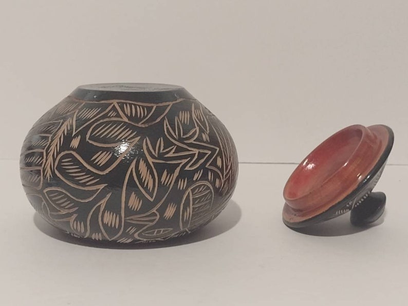 Indigenous Hand Carved & Painted Wood Painted Bird Floral Bowl Container Box Stash Box 6 image 4