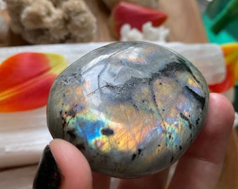 Rainbow Flash Labradorite Palm Stone