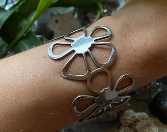 Vintage Sterling Silver Flowerchild Bracelet