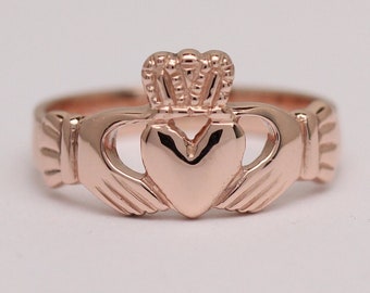 Claddagh ring. Mens claddagh ring, silver or 14K gold or platinum celtic ring, Irish jewelry. Irish ring.